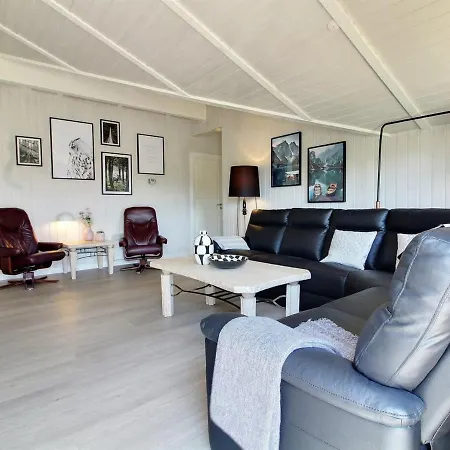 Vakantiehuis Sirka - 200m From The Sea In Western Jutland By Interhome Vejers Strand