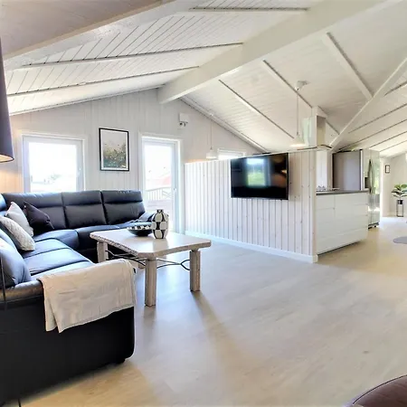 Sirka - 200m From The Sea By Interhome